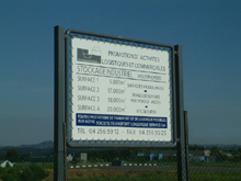 encadrement acier galvanis� avec b�che peinte