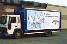 rideaux coulissant avec lettrage full quadri - Gerolsteiner