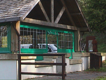 B�che pour terrasse. Confection sur mesure pour prot�ger un cabanon � Martelange.