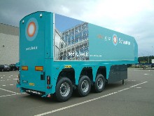 Camion tiroir avec b�che imprim�e en digital full quadrichromie + vernis de protection sp�cial transport pour client Scheuten.