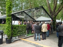 Aluminium structure with decorative helix