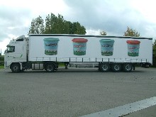 B�ches et impression digitale sur semi remorque Siroperie Meurens (Aubel - Belgique).