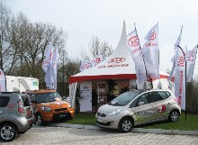 Pagode 6x6m avec lettrage peinture pour KIA MOTORS